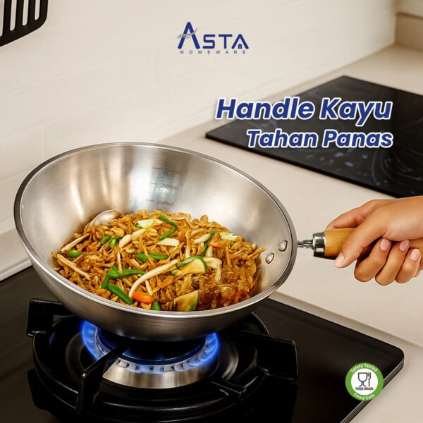 sg-11134201-7rdvh-mdq0fpnelaade6 Panci Deep Fryer Stainless Besar - Wajan Wok Penggorengan Handle Kayu 22 cm & 28 cm | Asta Homeware