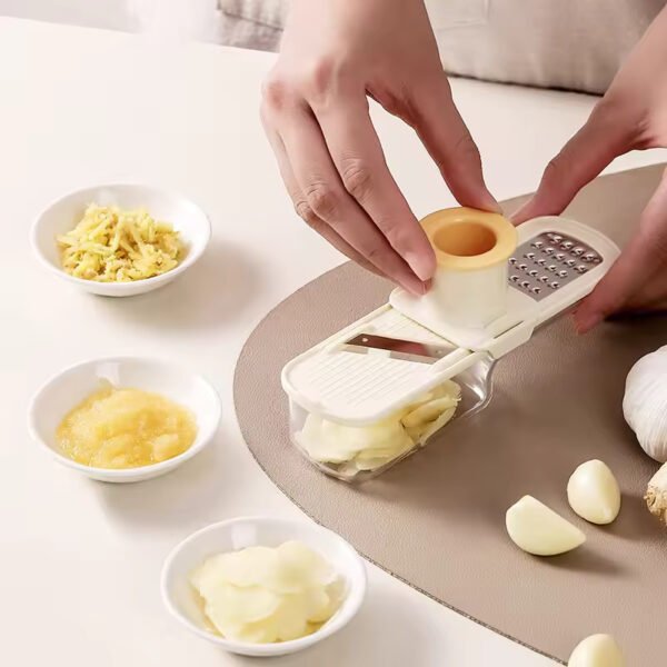 id-11134207-81ztk-mev0d9v2mm823a Bawang Cutter Alat Penghalus Penggiling Bawang Putih Makanan Mini Pencacah Slicer 3 in 1 Serbaguna